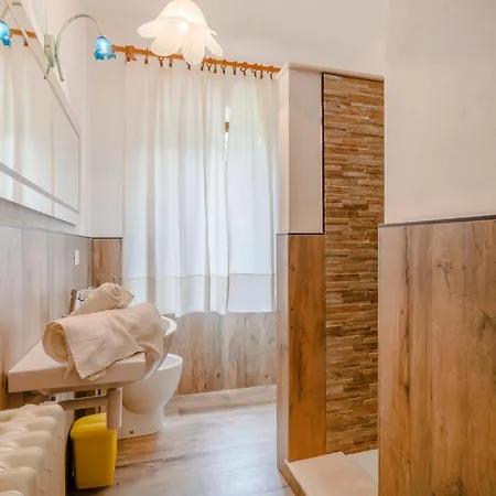 Holiday home Casa Tomeoni *